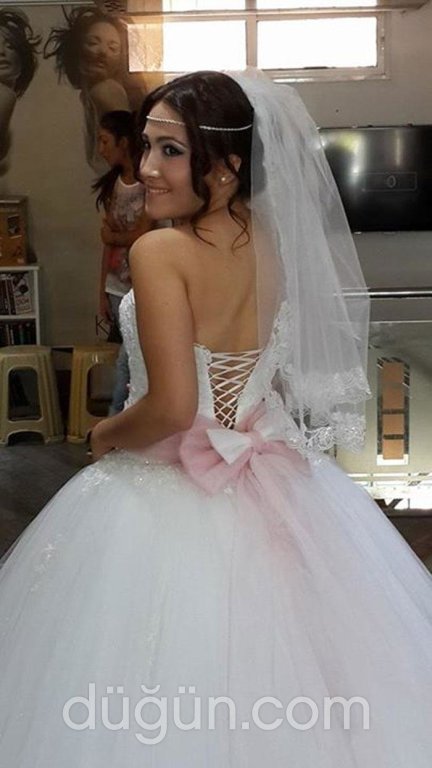 Flora Kuaför & Güzellik Salonu