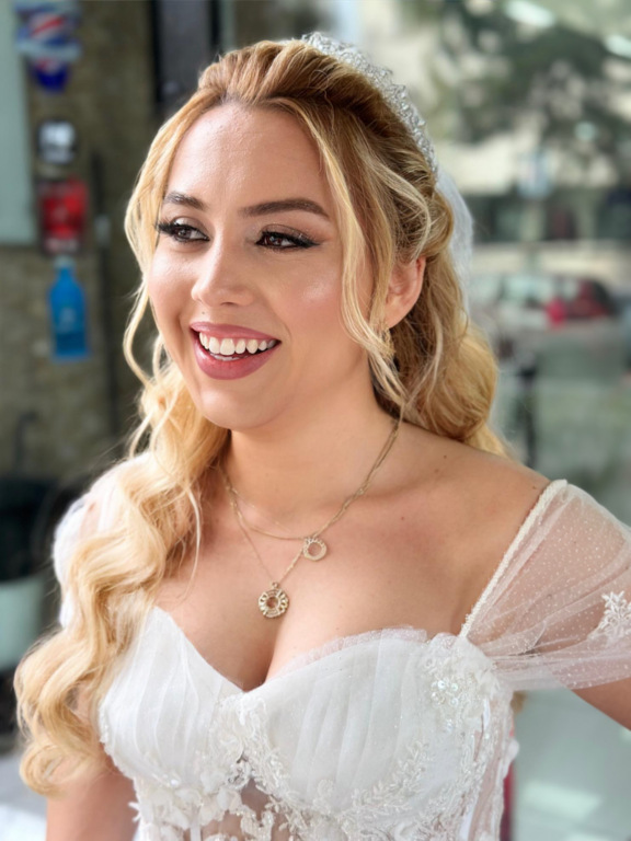 Eren Yılmaz Kuaför Ve Güzellik Merkezi