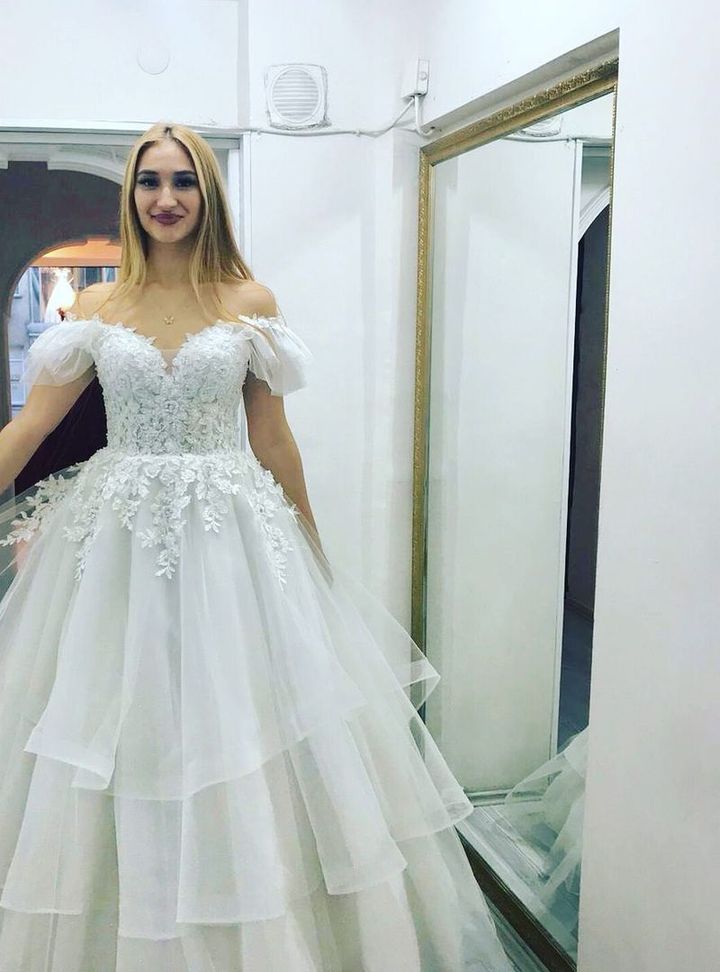 ERM 16 Prenses Kesim Düşük Omuz Göğüs Dekolteli Gelinlik