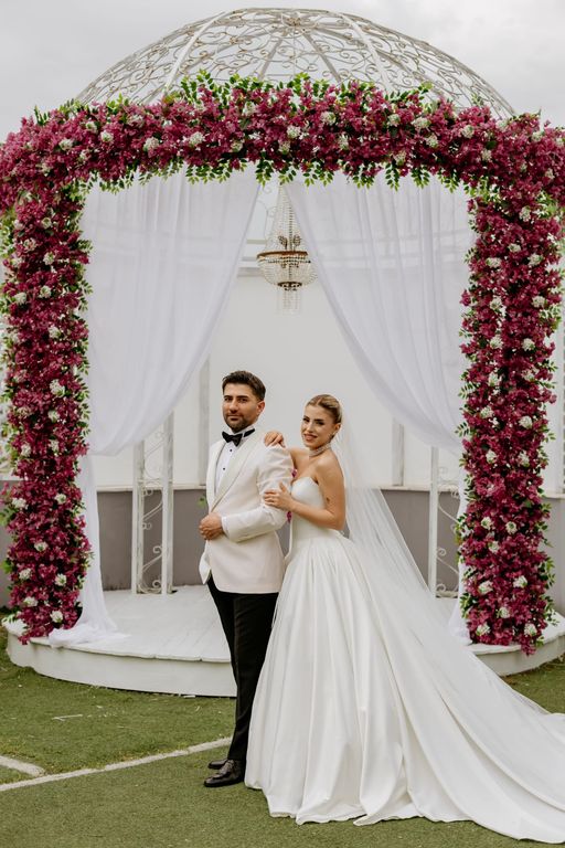 Alaçatı Garden Kır Düğün Salonu