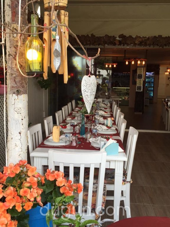 Liya Yetmişlik Restaurant