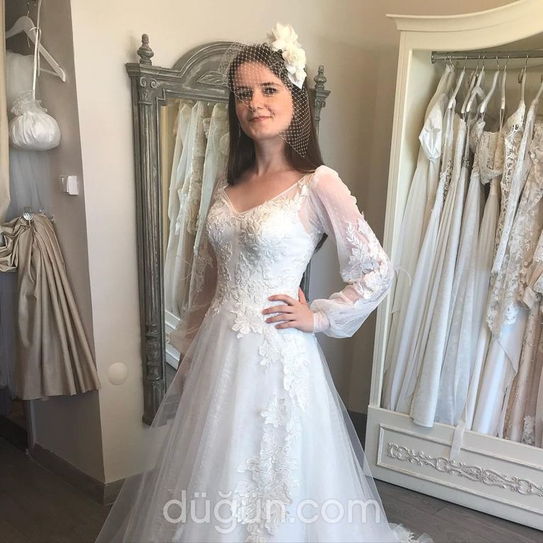 Emine Meral Moda Evi Gelinlik İstanbul