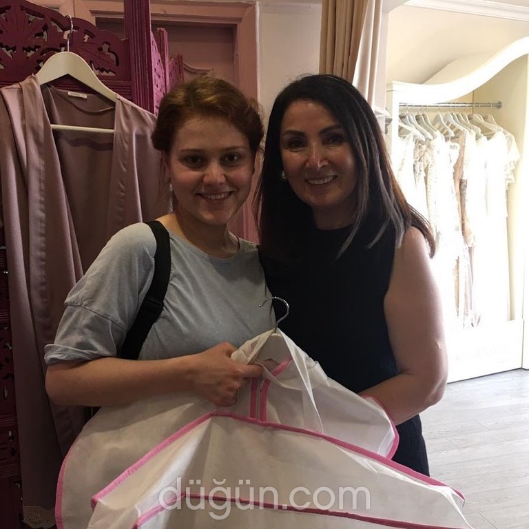 Emine Meral Moda Evi Gelinlik İstanbul