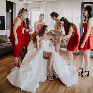 Emine Meral Moda Evi
