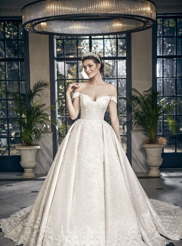 3067 Prenses Kesim Sırt Dekolteli Düşük Omuz Gelinlik