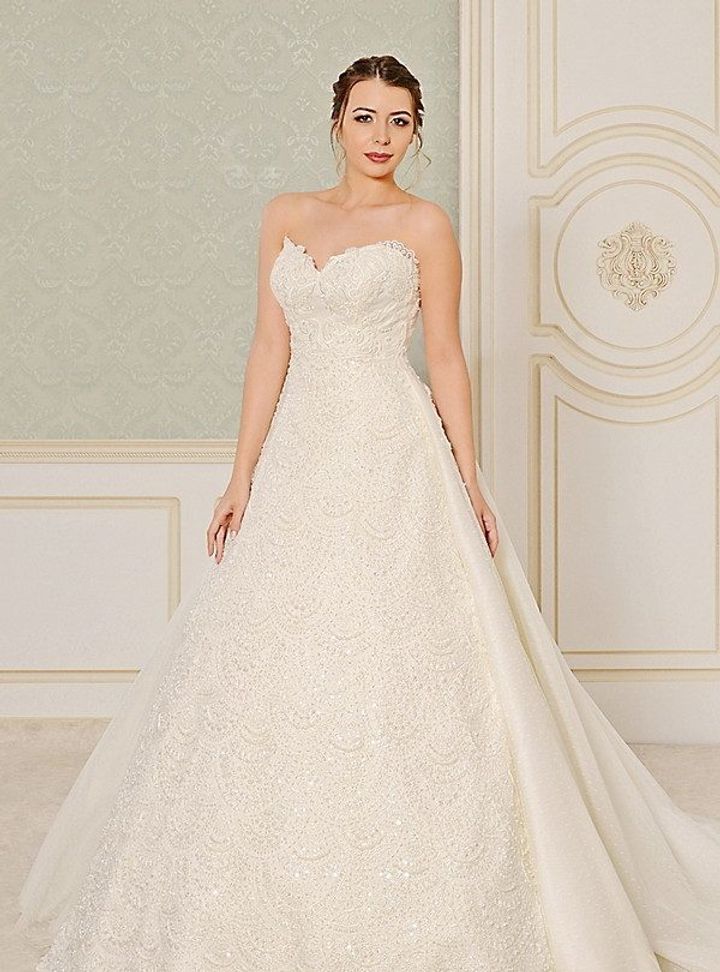 3034 A Kesim Straplez Sırt Dekolteli Gelinlik