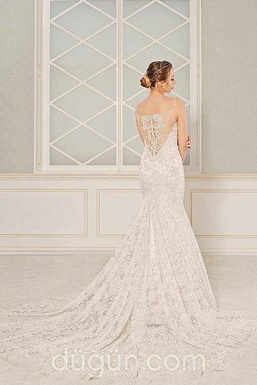 1055 Balık Kesim Straplez Sırt Dekolteli Gelinlik 3