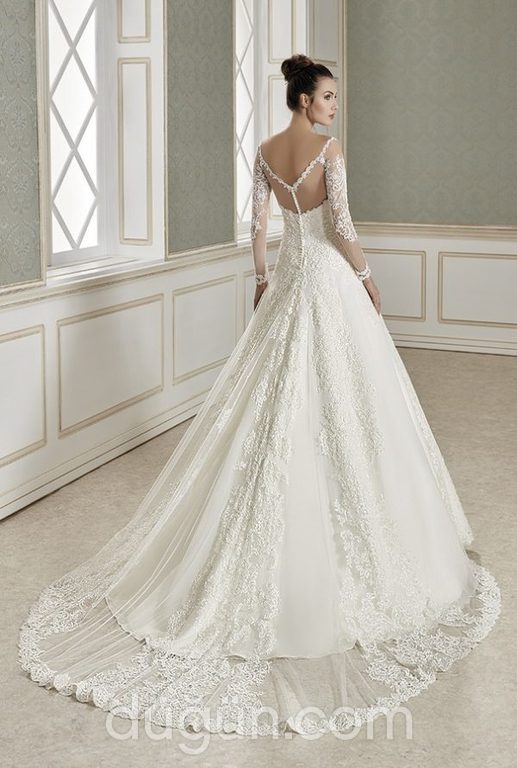 34701 A Kesim Sırt Dekolteli V Yaka Gelinlik 1