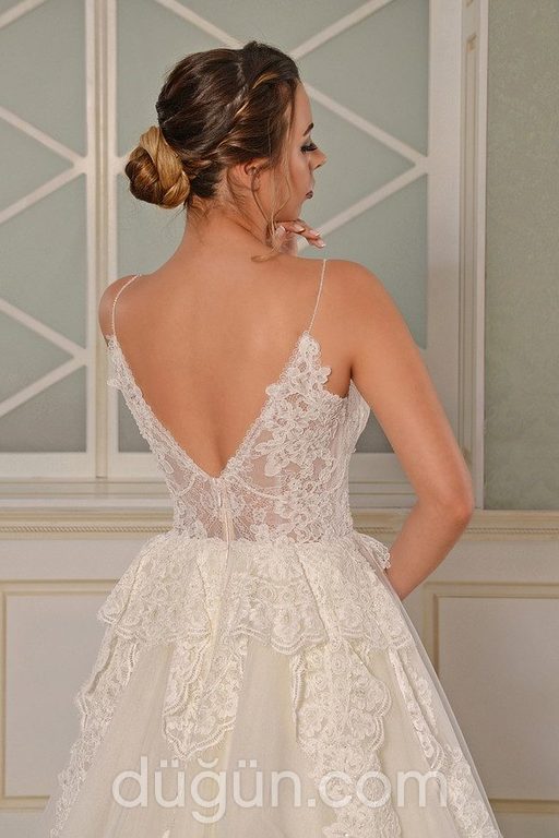 1080 A Kesim Sırt Dekolteli V Yaka Gelinlik 1