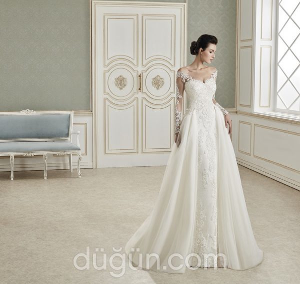 34017-028  Balık Kesim Sırt Dekolteli V Yaka Gelinlik 3