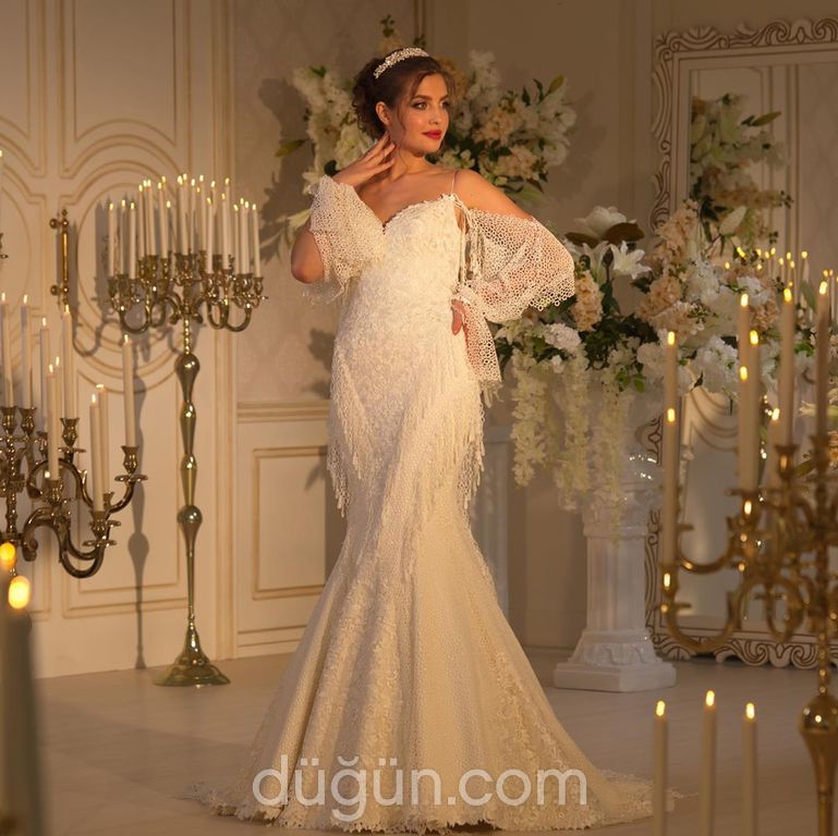 1194 Balık Kesim Straplez Sırt Dekolteli Gelinlik 2