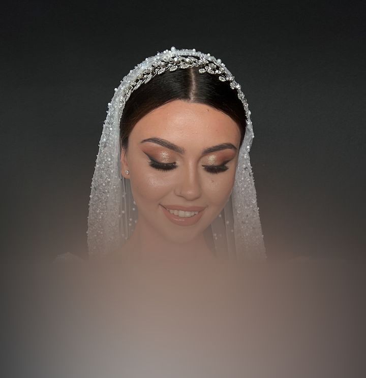 Çizgi Bayan Kuaförü