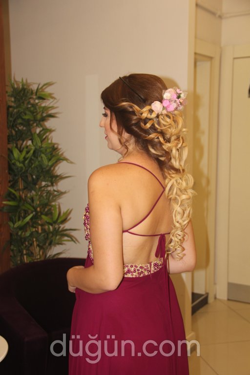 Funda Ozan Make-Up & Coiffeur