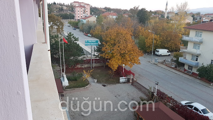 Yalvaç Öğretmenevi