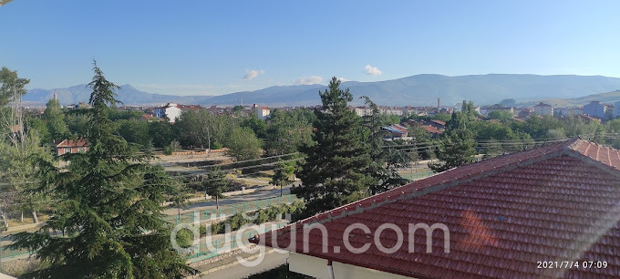 Yalvaç Öğretmenevi