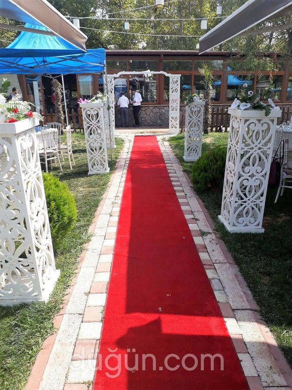 Dere Çınar Kır Bahçesi