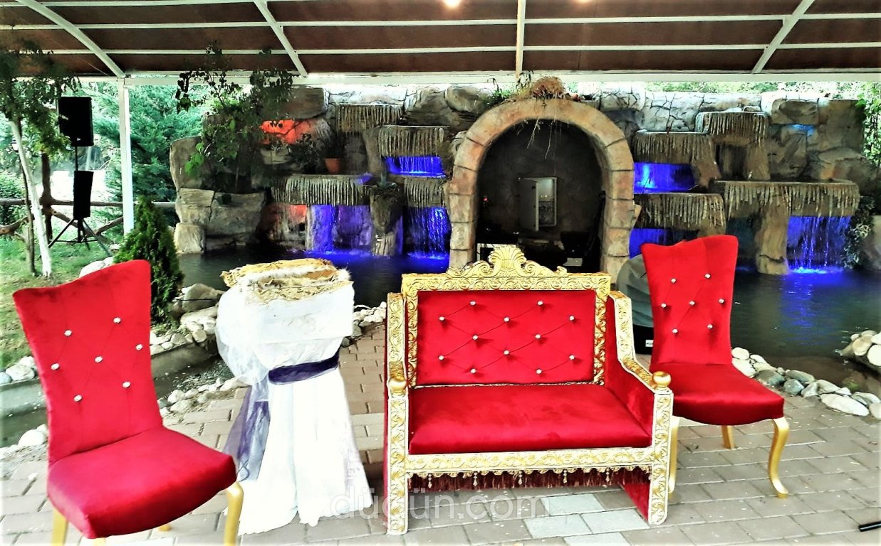 Dere Çınar Kır Bahçesi