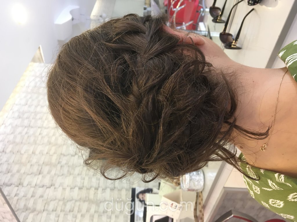 Saloon MG Murat Gül