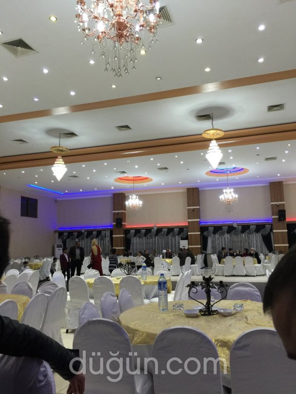 Gökkuşağı Düğün ve Konferans Salonu