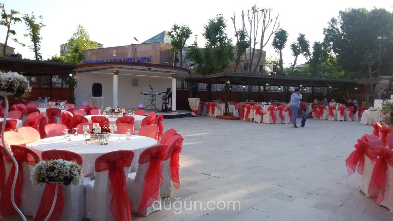 Zeytinburnu Öğretmenevi Bahçe Kulüpler/Davet Alanları İstanbul