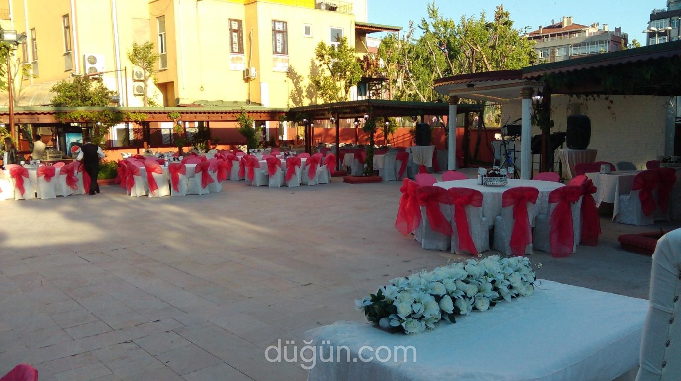 Zeytinburnu Öğretmenevi BahçeFiyatları Kulüpler/Davet Alanları İstanbul