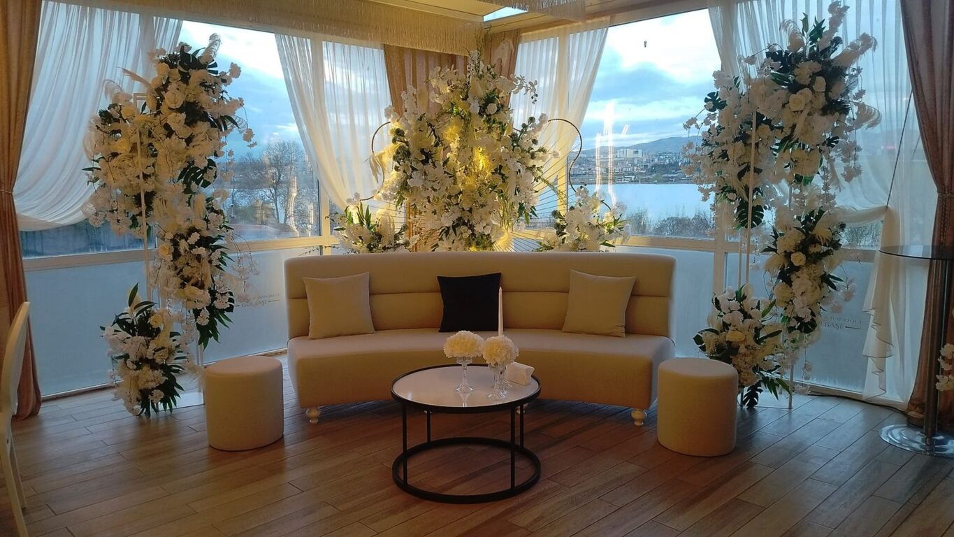 Mona Wedding & Banquet