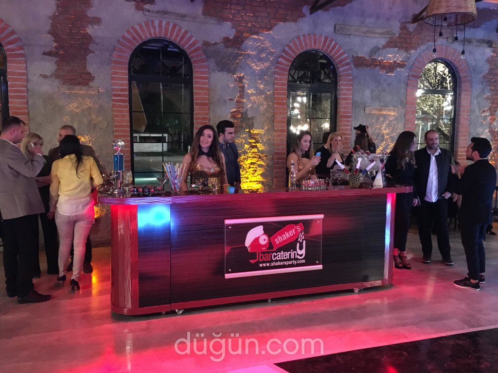 Shaker's Party - Shot