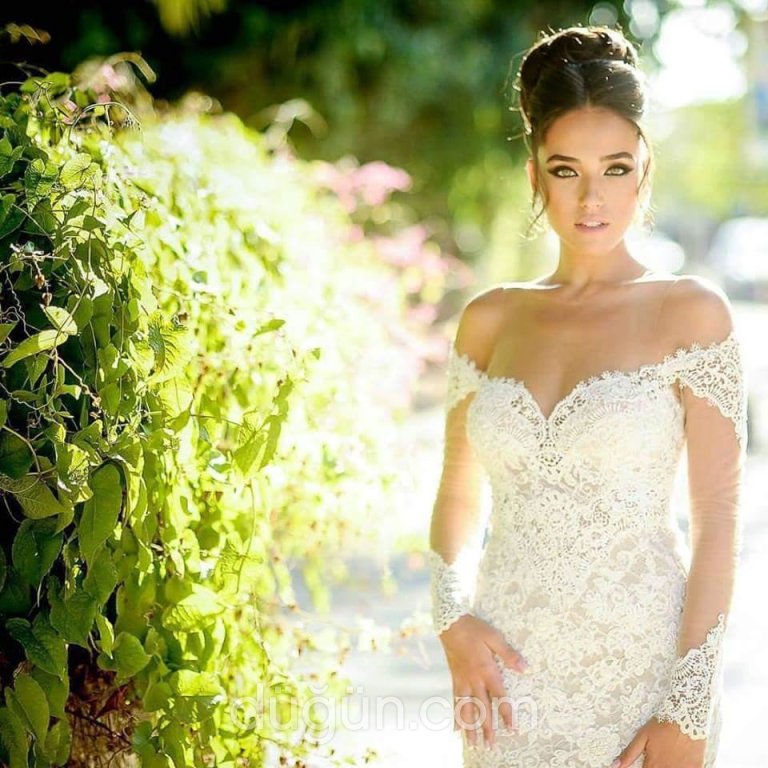 Naz Gelinlik & Moda Tasarım