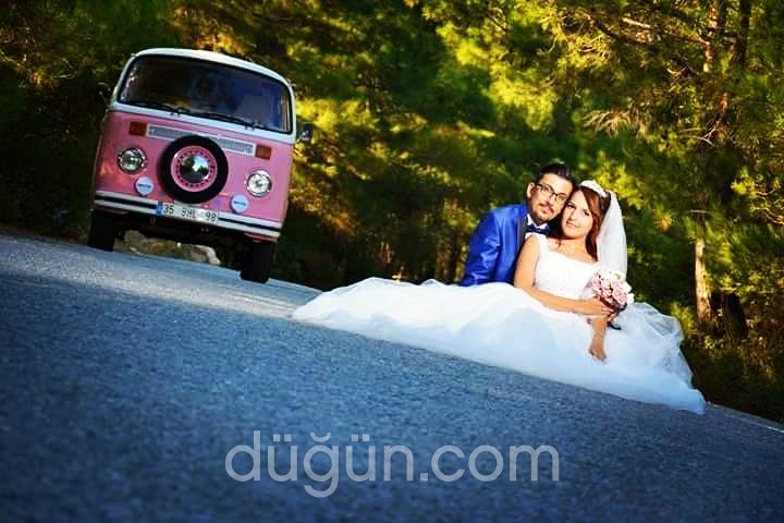 Pembe Düğün Arabası