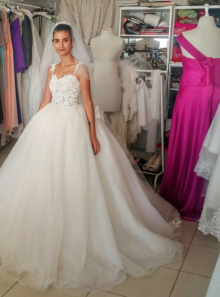 By İlkay Bayhan 1 Prenses Kesim Straplez Sırt Dekolteli Gelinlik