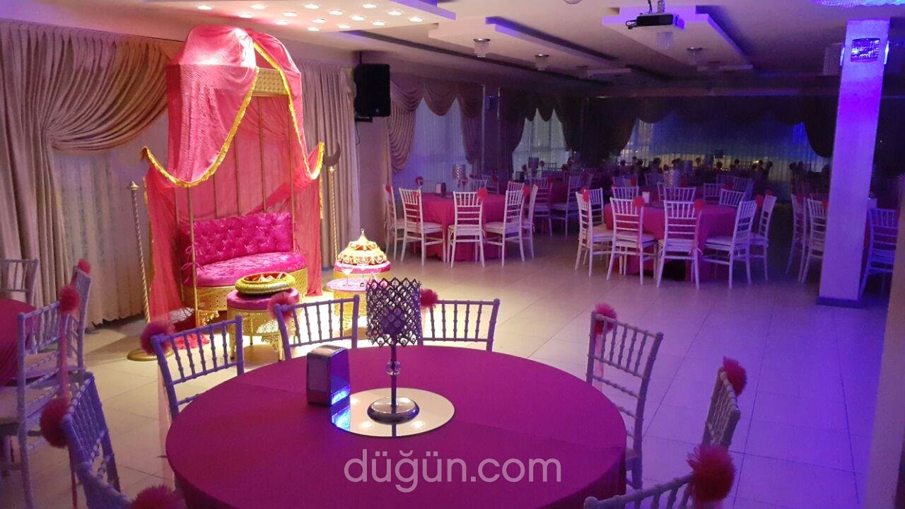 Palanga Kına ve Nişan Evi