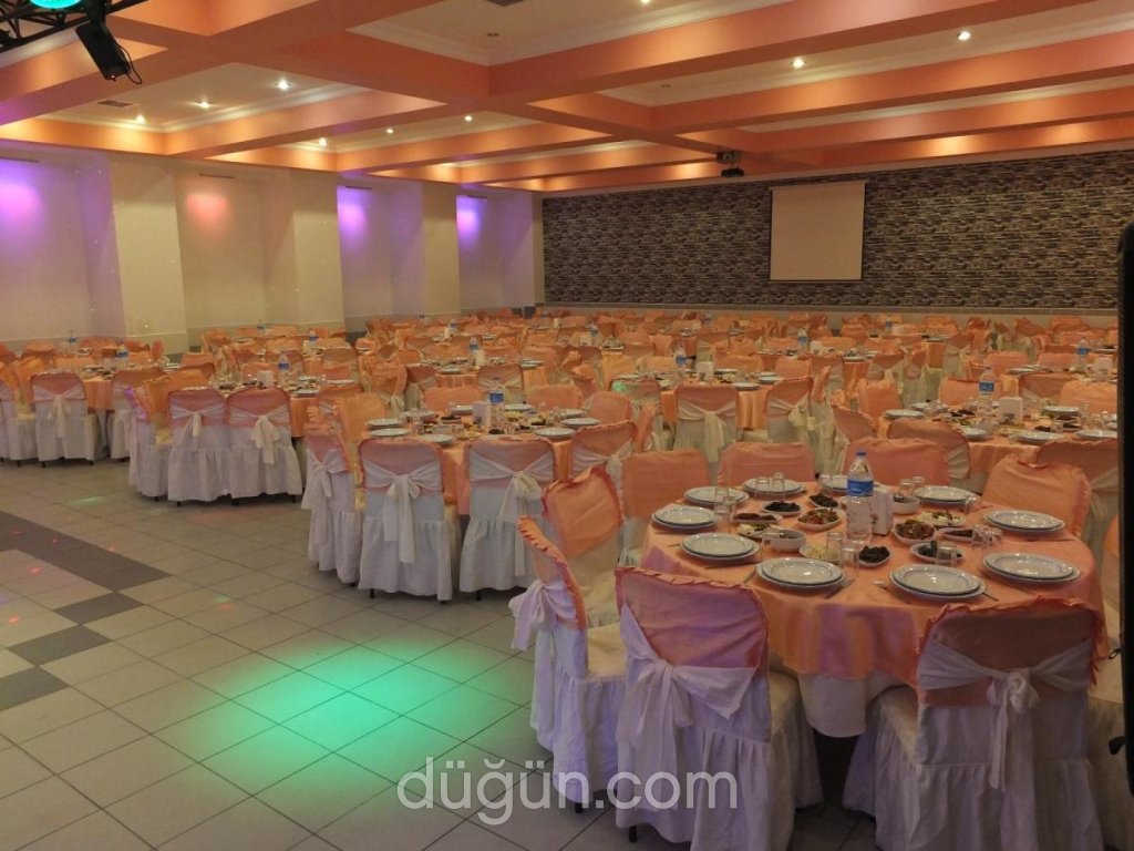 Özdoğanlar Resital Düğün Salonu