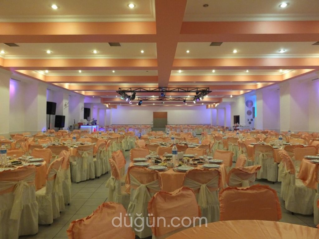 Özdoğanlar Resital Düğün Salonu