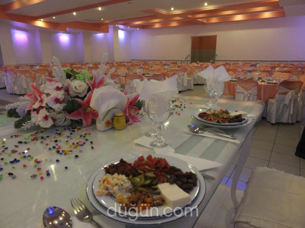 Özdoğanlar Resital Düğün Salonu