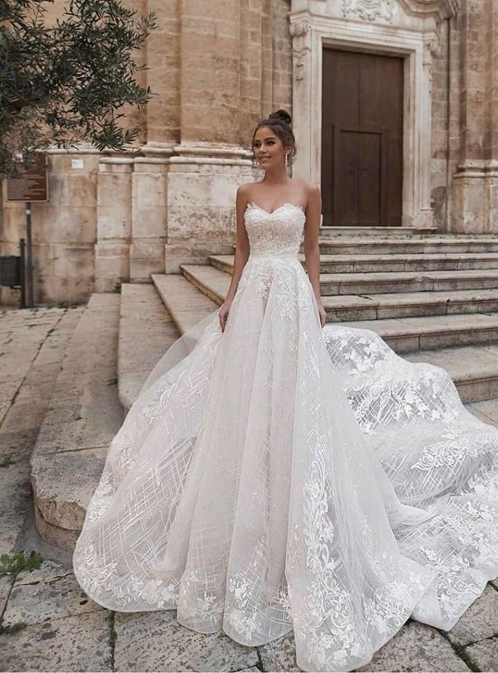 ALT 12 Straplez Modern Düz Kesim Gelinlik