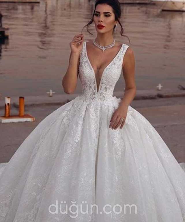V Yaka Gelinlikler