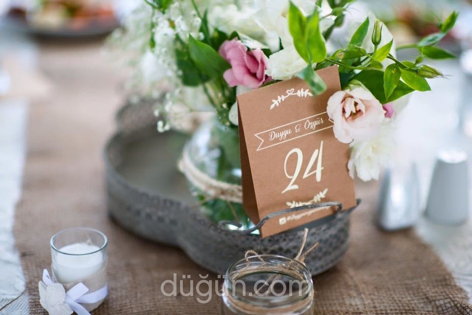 Küçük Göl Kır Bahçesi