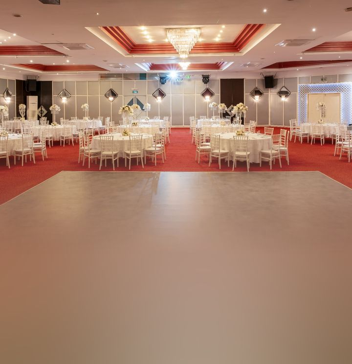 Adonis Hotel