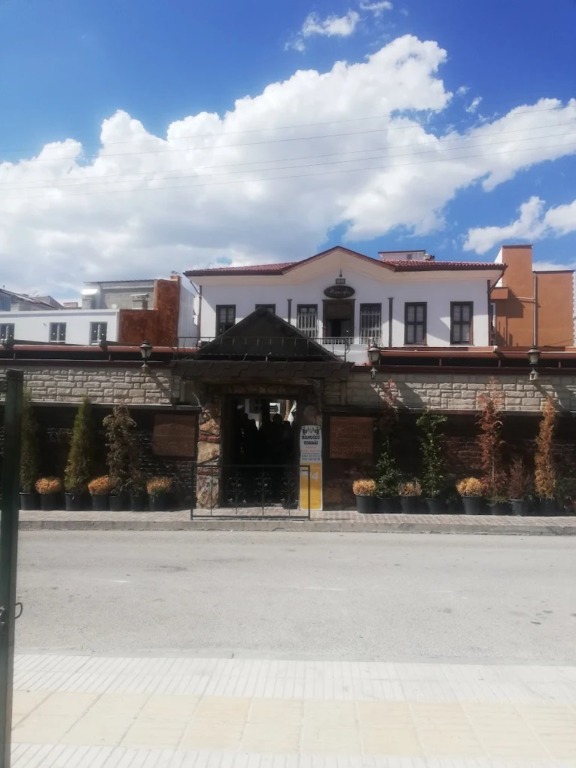 Hanoğlu Konağı