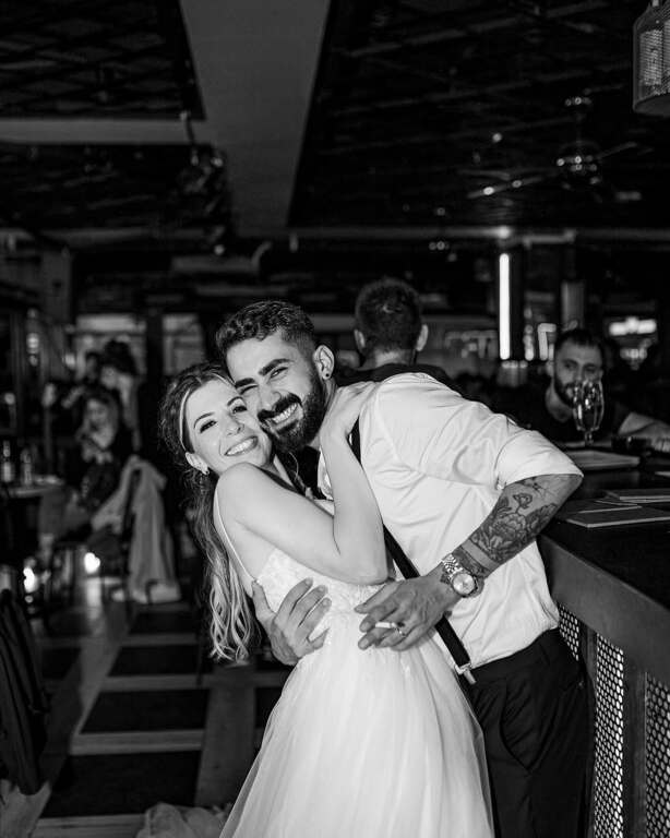 Kırmızı Beyaz Fotoğrafçılık