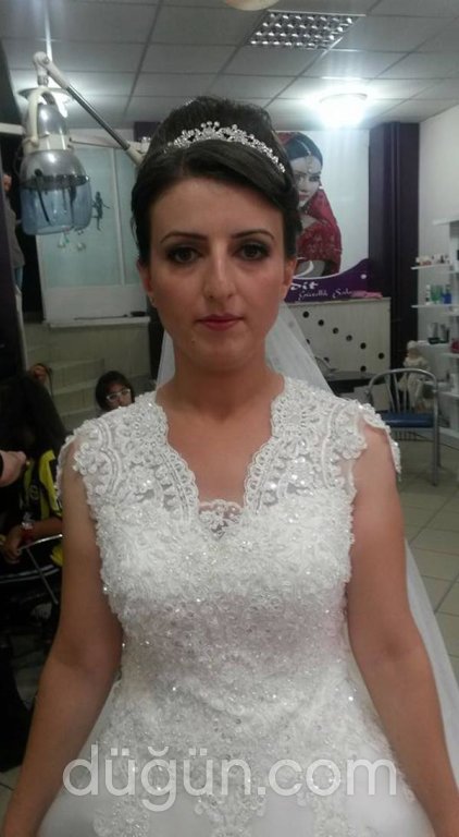 Afrodit Bayan Kuaförü