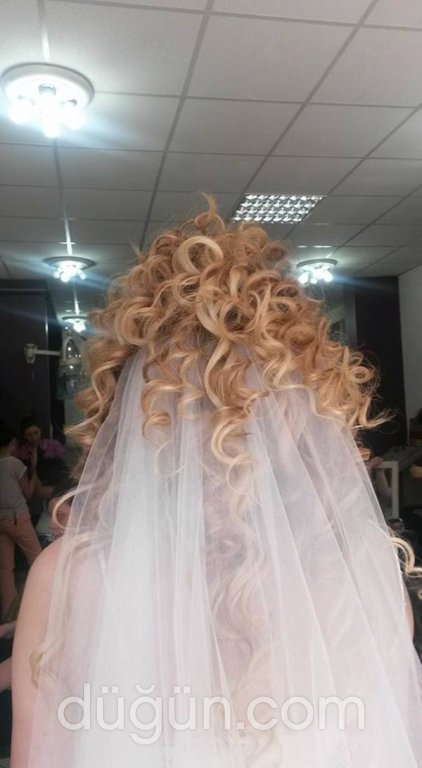 Afrodit Bayan Kuaförü