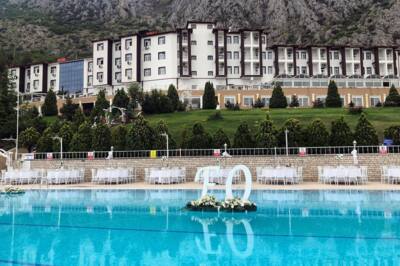 The Apple Palace Hotel