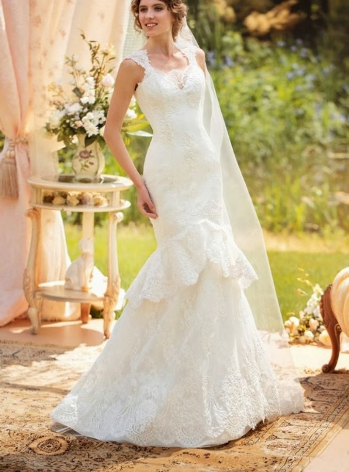 FAP 38 Balık Kesim Göğüs Dekolteli Romantik Gelinlik