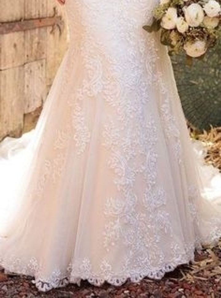 PG013  Balık Kesim Göğüs Dekolteli Romantik Gelinlik