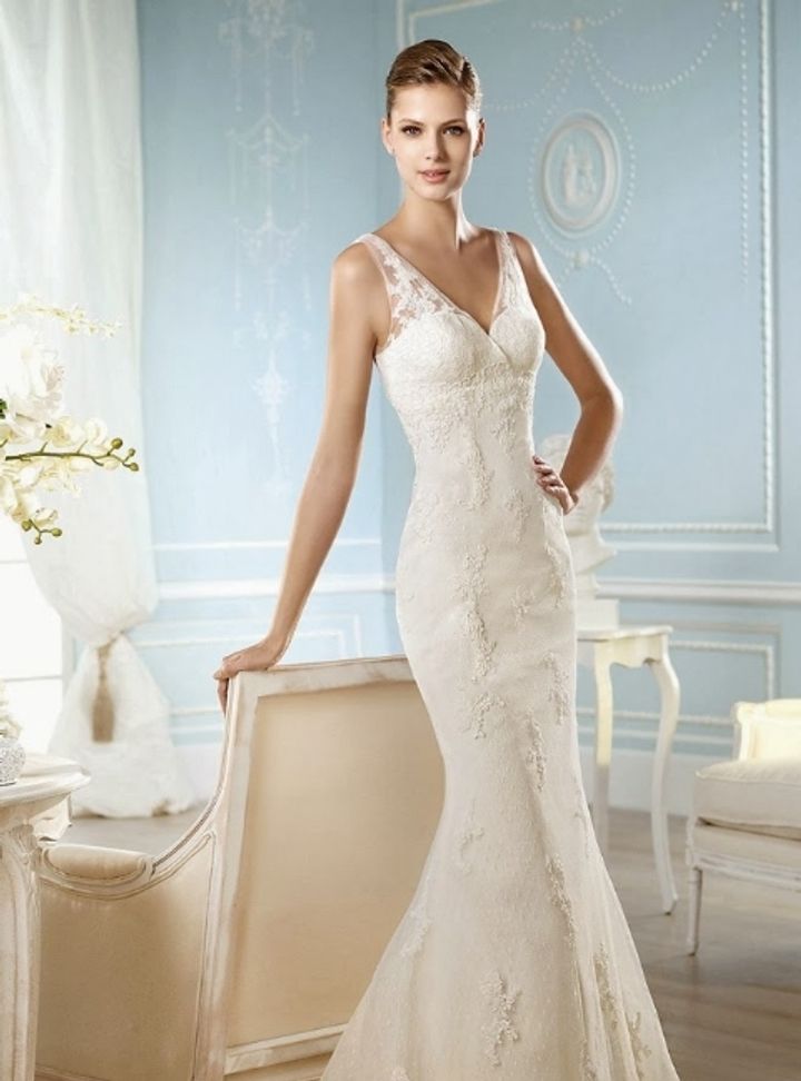 FAP 26 Balık Kesim V Yaka Göğüs Dekolteli Gelinlik