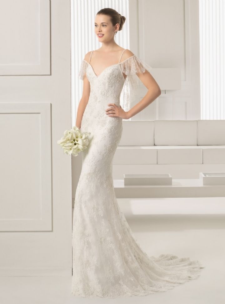 FAP 6 Balık Kesim V Yaka Göğüs Dekolteli Gelinlik