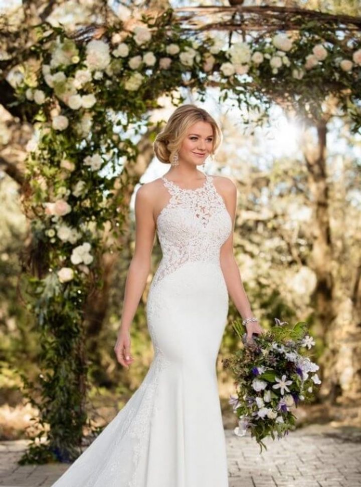 FAP 27 Balık Kesim Halter Yaka Göğüs Dekolteli Gelinlik