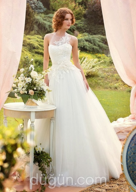 YDG-027  Prenses Kesim Halter Yaka Göğüs Dekolteli Gelinlik