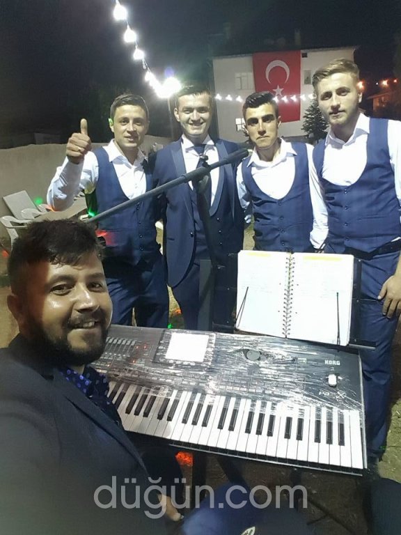 Mevlüt Taşpınar ve Orkestrası